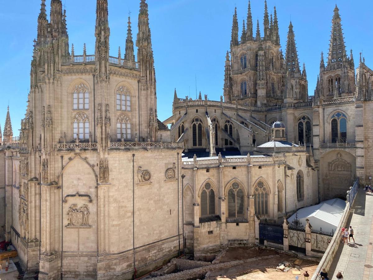 Contemplando La Catedral By Exclusive Burgos Apartments Kültér fotó